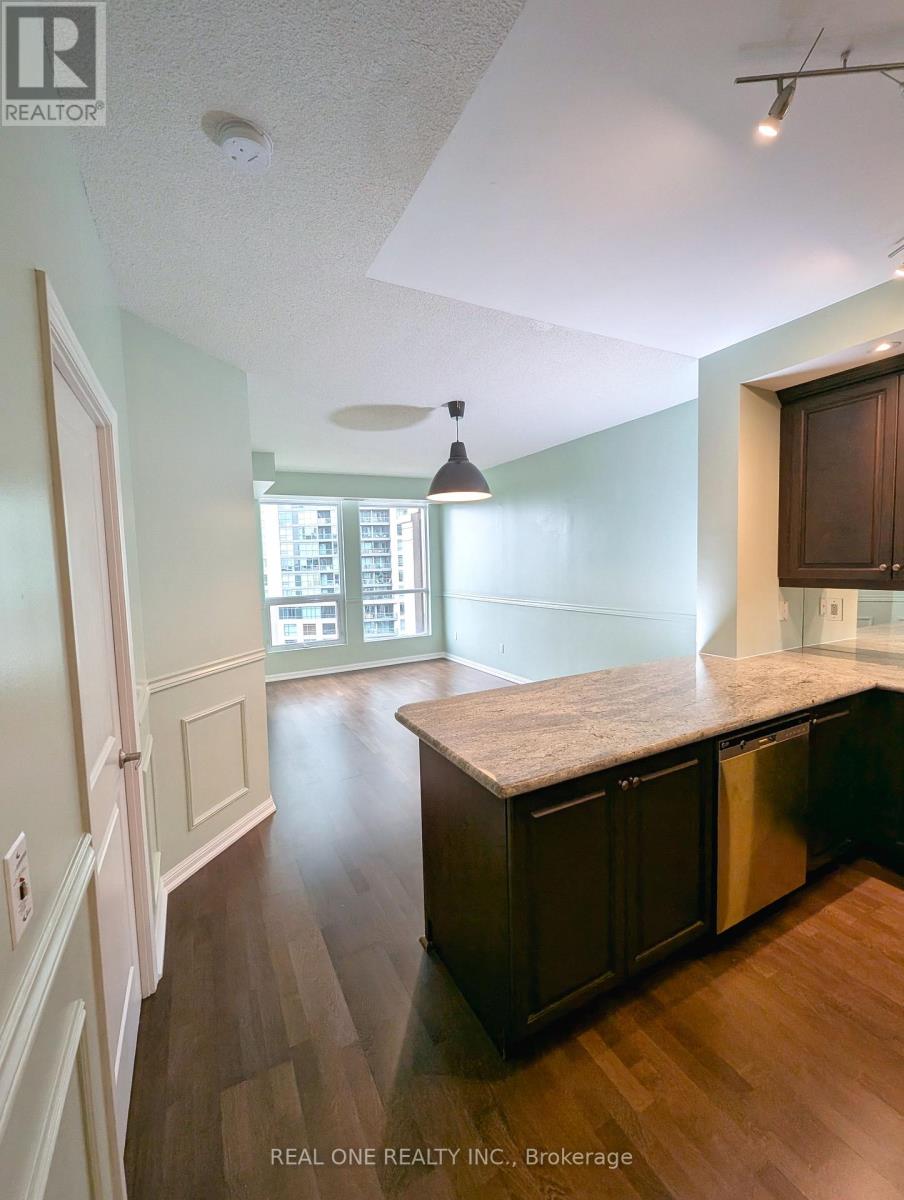 1015 - 628 Fleet Street, Toronto, Ontario  M5V 1A8 - Photo 4 - C13705104