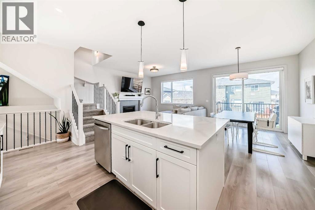 81 Willow Court, Cochrane, Alberta T4C 2S7 - Photo 6 - A2306868