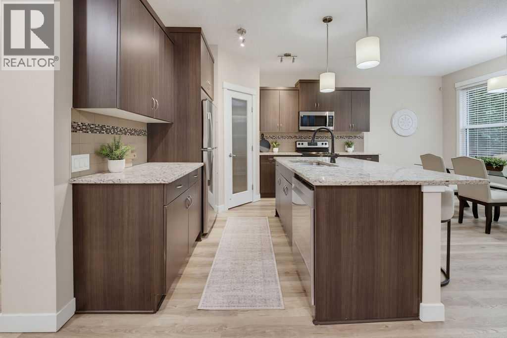 145 Sunset Manor, Cochrane, Alberta  T4C 0N2 - Photo 8 - A2339058