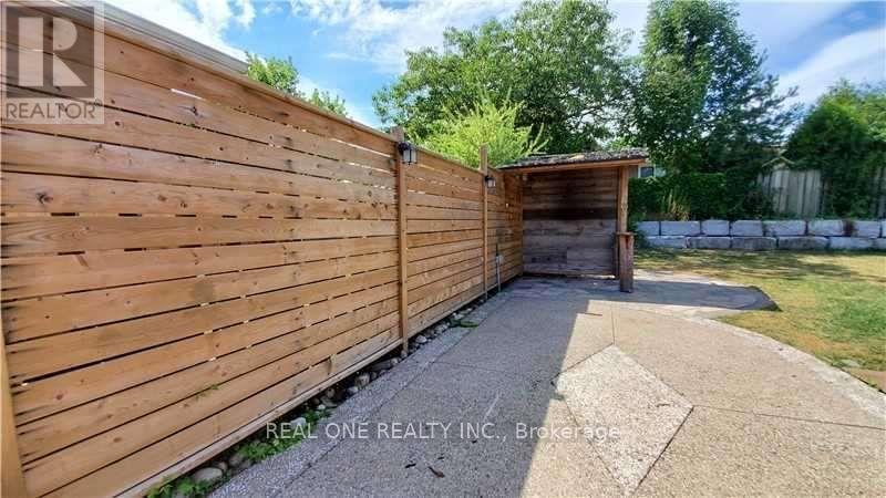 #upper - 133 Mccraney Street, Oakville, Ontario  L6H 1H5 - Photo 13 - W13705106