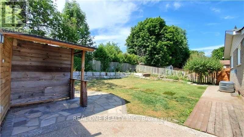 #upper - 133 Mccraney Street, Oakville, Ontario  L6H 1H5 - Photo 14 - W13705106