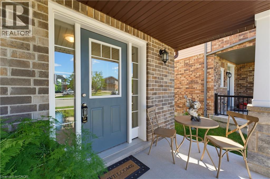 47 NEWCASTLE Court, Kitchener, Ontario