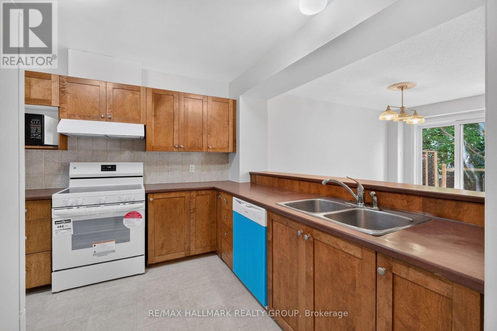 24 Gray Crescent, Ottawa, Ontario  K2K 3J6 - Photo 11 - X13705112