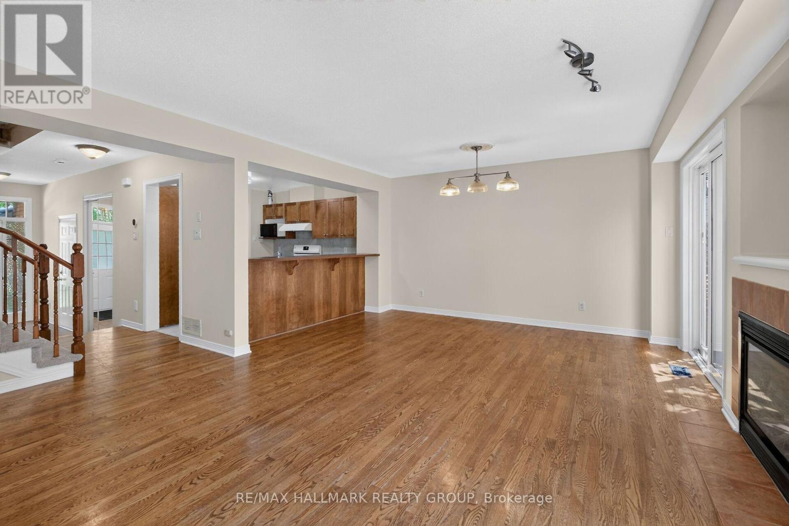 24 Gray Crescent, Ottawa, Ontario  K2K 3J6 - Photo 13 - X13705112