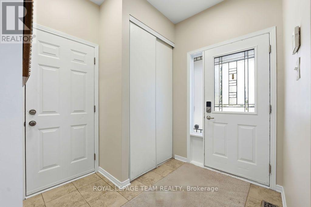 195 Harbour View Street, Ottawa, Ontario  K2G 7B2 - Photo 3 - X13705122