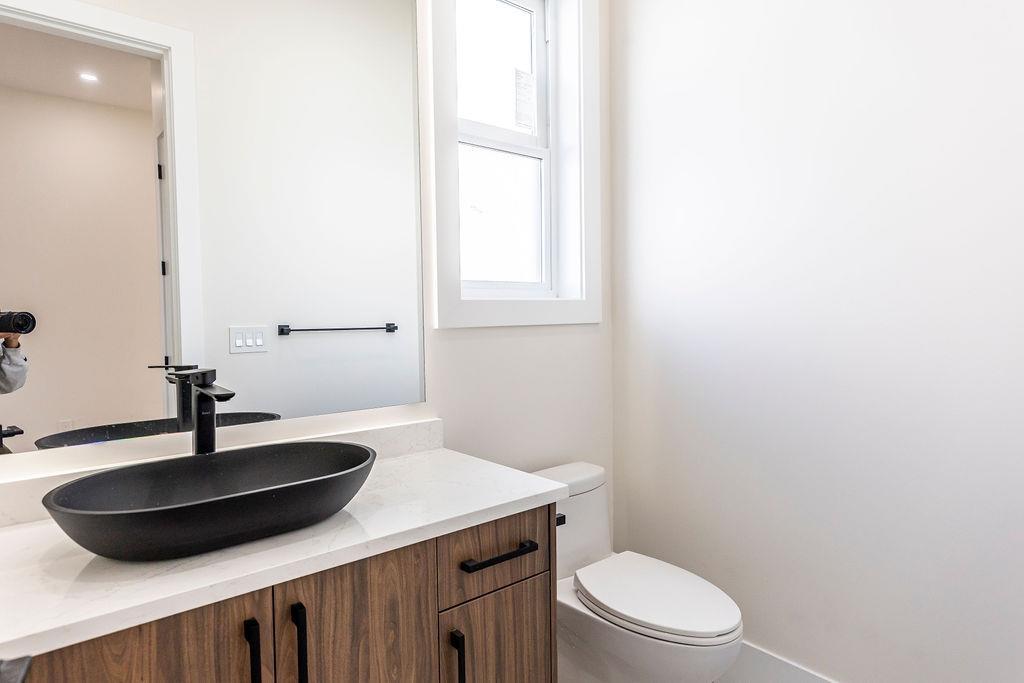7080 192a Street, Surrey, British Columbia  V4N 6V1 - Photo 5 - R3157805