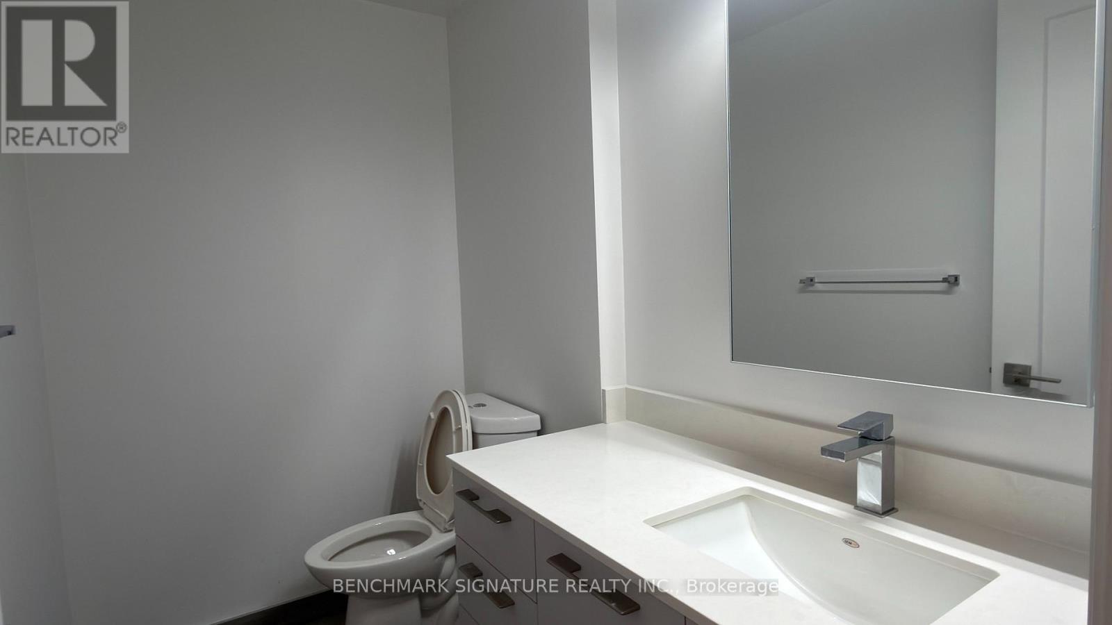 908 - 38 Water Walk Drive, Markham, Ontario  L3R 6M8 - Photo 7 - N13705130