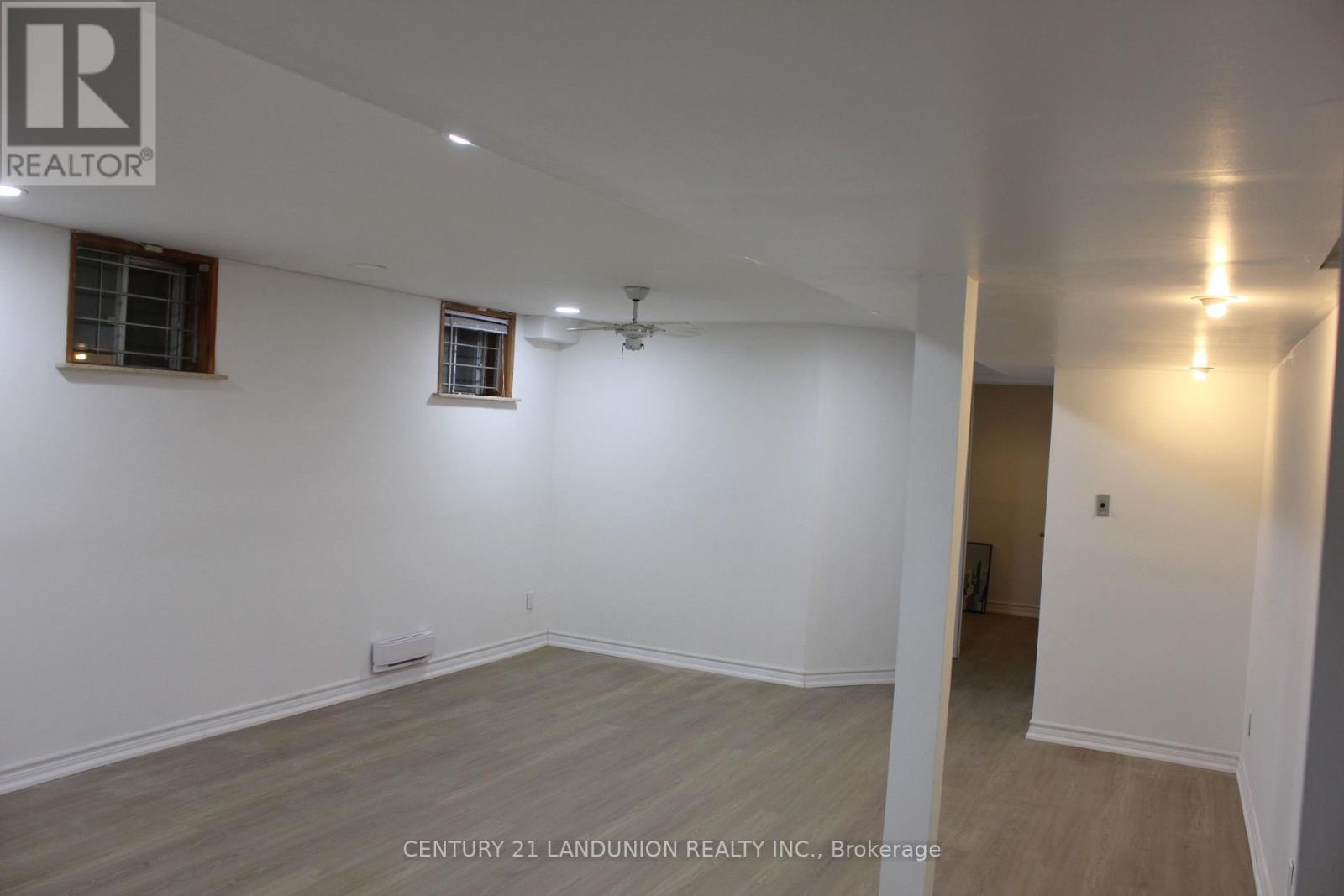 329 Atha Avenue, Richmond Hill, Ontario  L4C 6A8 - Photo 25 - N13705136