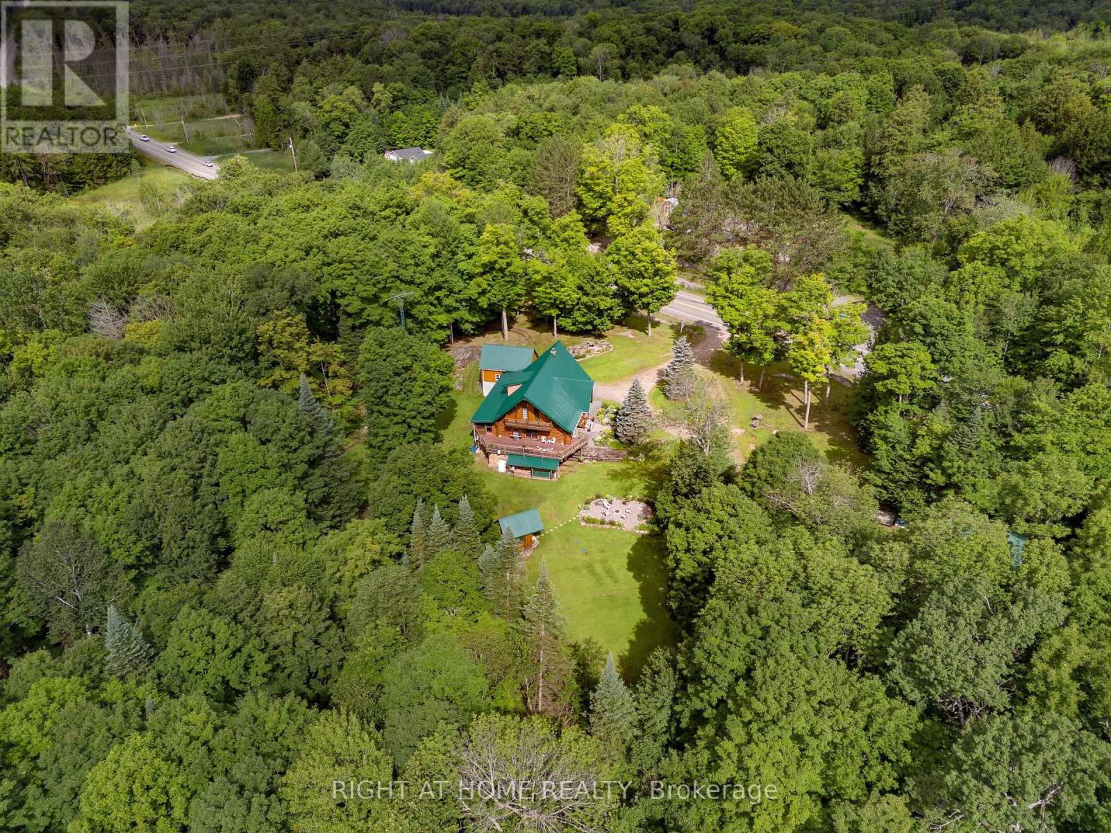 1696 HIGHWAY 118 E, Bracebridge, Ontario