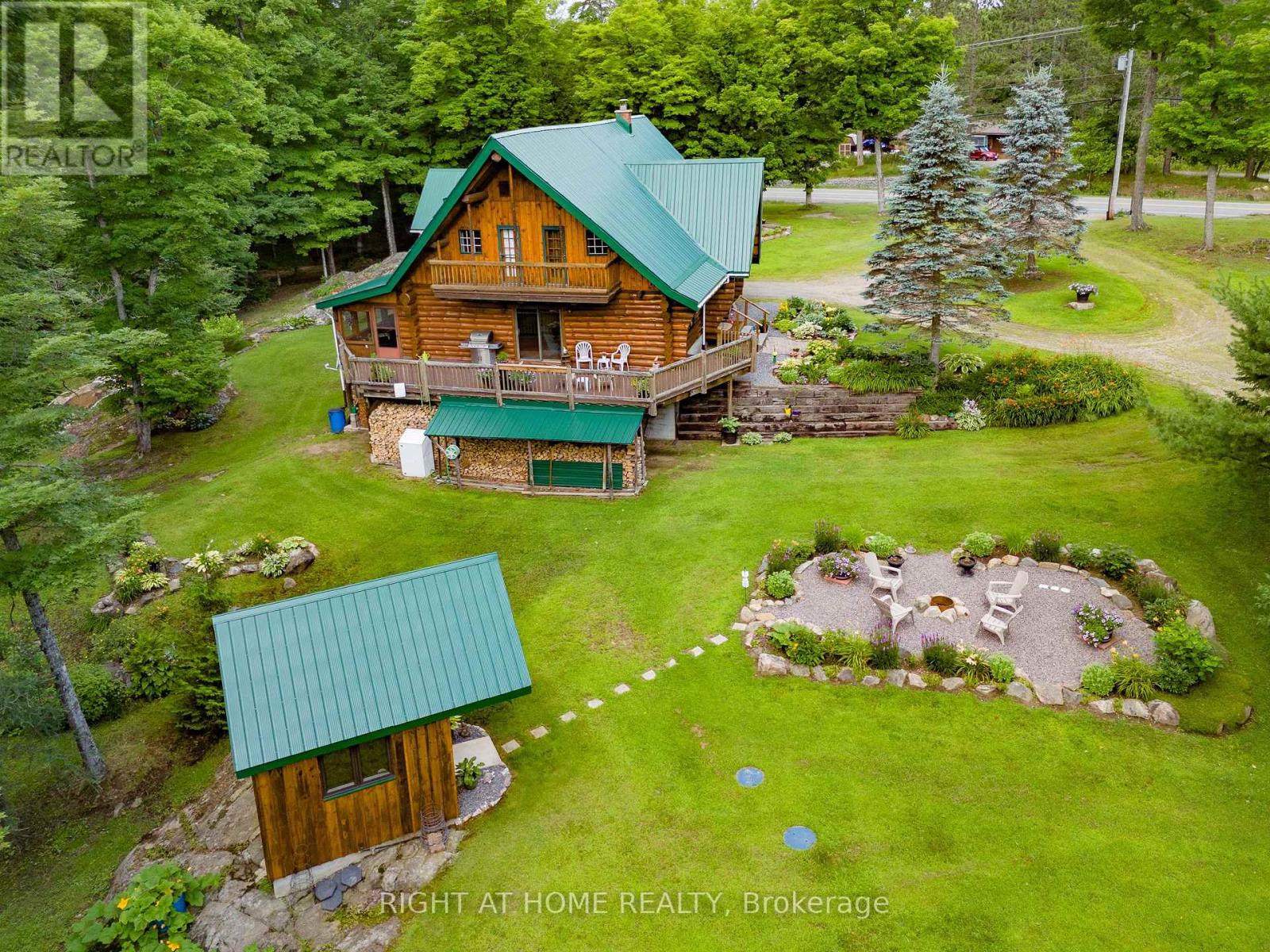 1696 Highway 118 E, Bracebridge, Ontario  P1L 1X1 - Photo 2 - X13213836