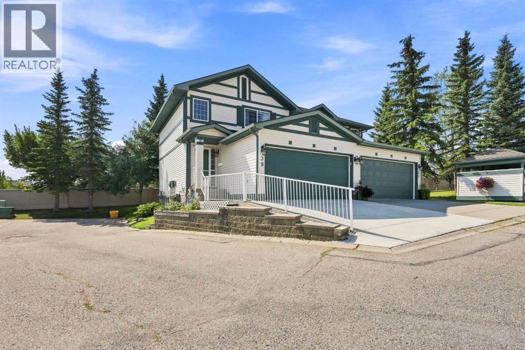 39, 10 Tuscany Valley View NW, Calgary, Alberta  T3L 2J6 - Photo 2 - A2339507