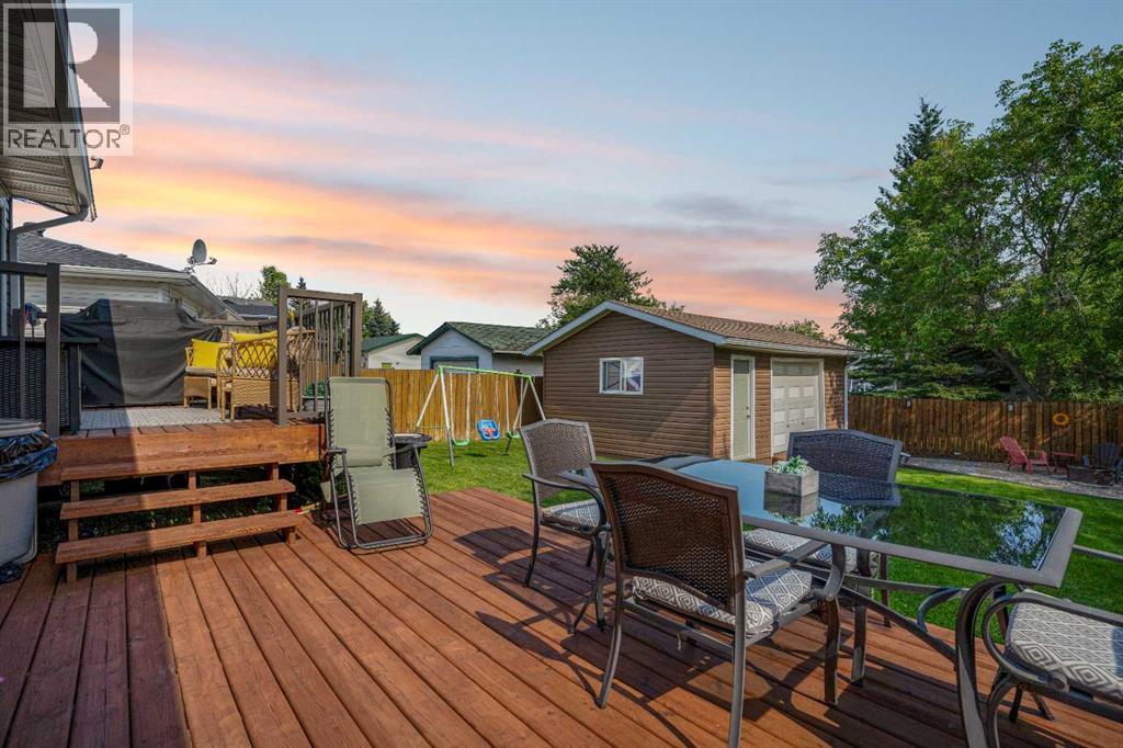 114 Hilltop Crescent, Fort Mcmurray, Alberta T9H 3V4 - Photo 37 - A2337461