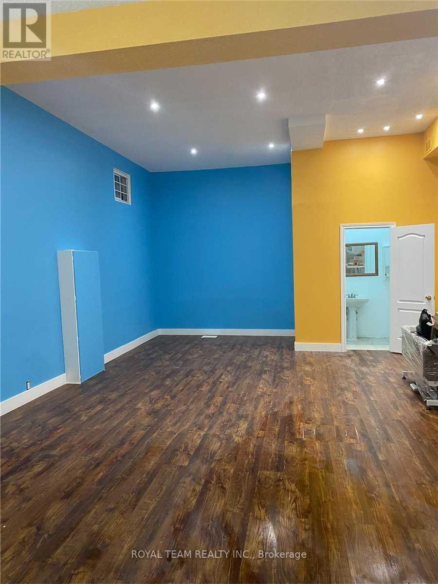 106-108 King Street, Toronto (Weston), Ontario  M9N 1L5 - Photo 1 - W13705142
