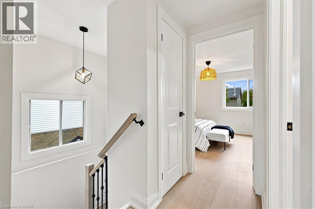 2020 Chrisdon Road, Burlington, Ontario L7M 3W8 - Photo 18 - 40854931