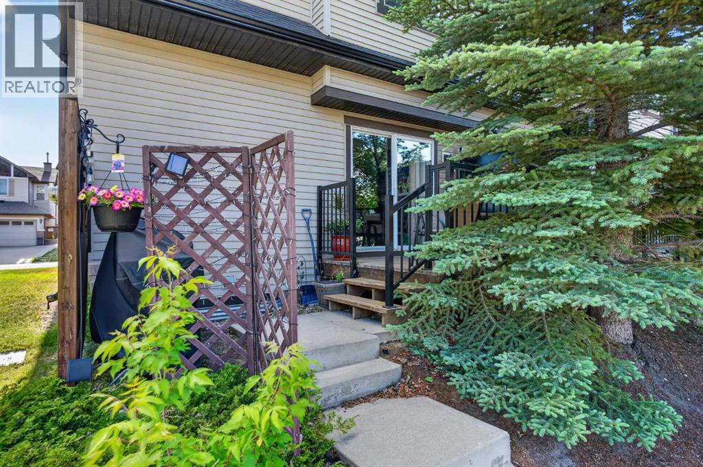 22 Panatella Park NW, Calgary, Alberta  T3K 6K4 - Photo 17 - A2324025