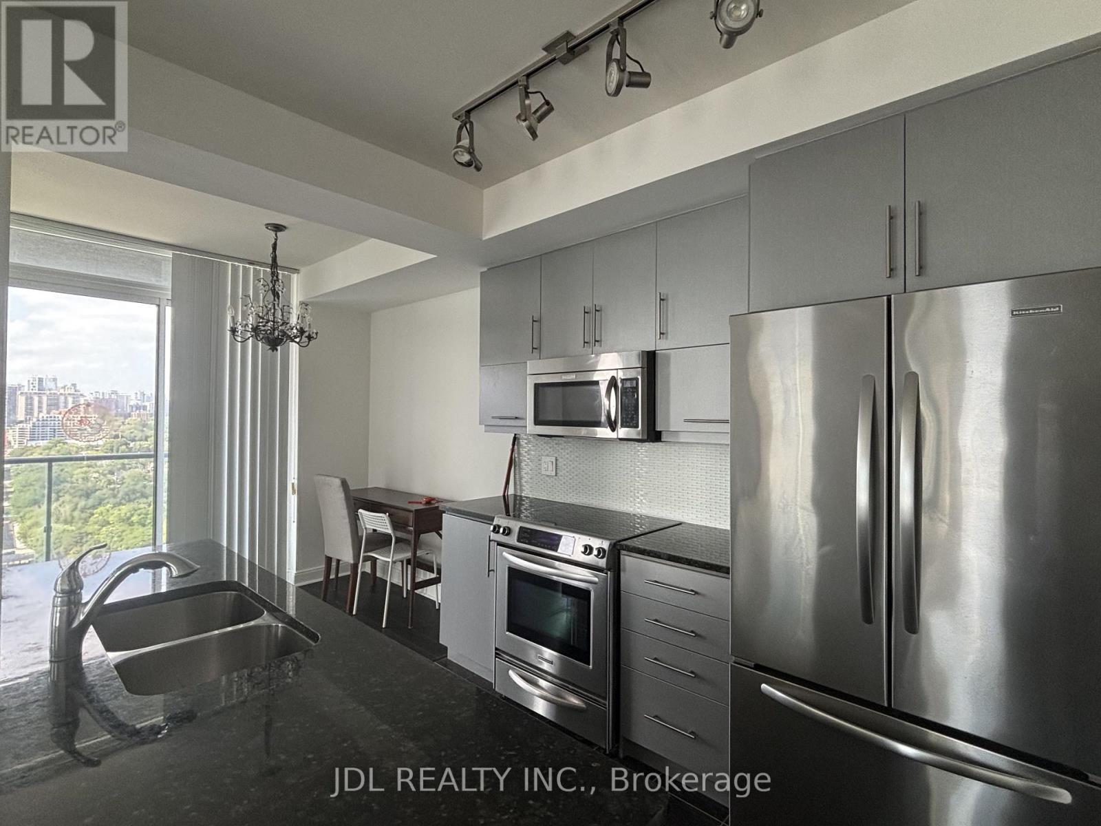 2202 - 825 Church Street, Toronto (Rosedale-Moore Park), Ontario  M4W 3Z4 - Photo 6 - C13705160