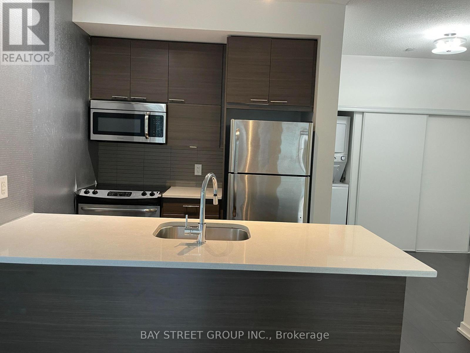 212 - 66 Forest Manor Road, Toronto (Henry Farm), Ontario  M2J 0B7 - Photo 4 - C13705164