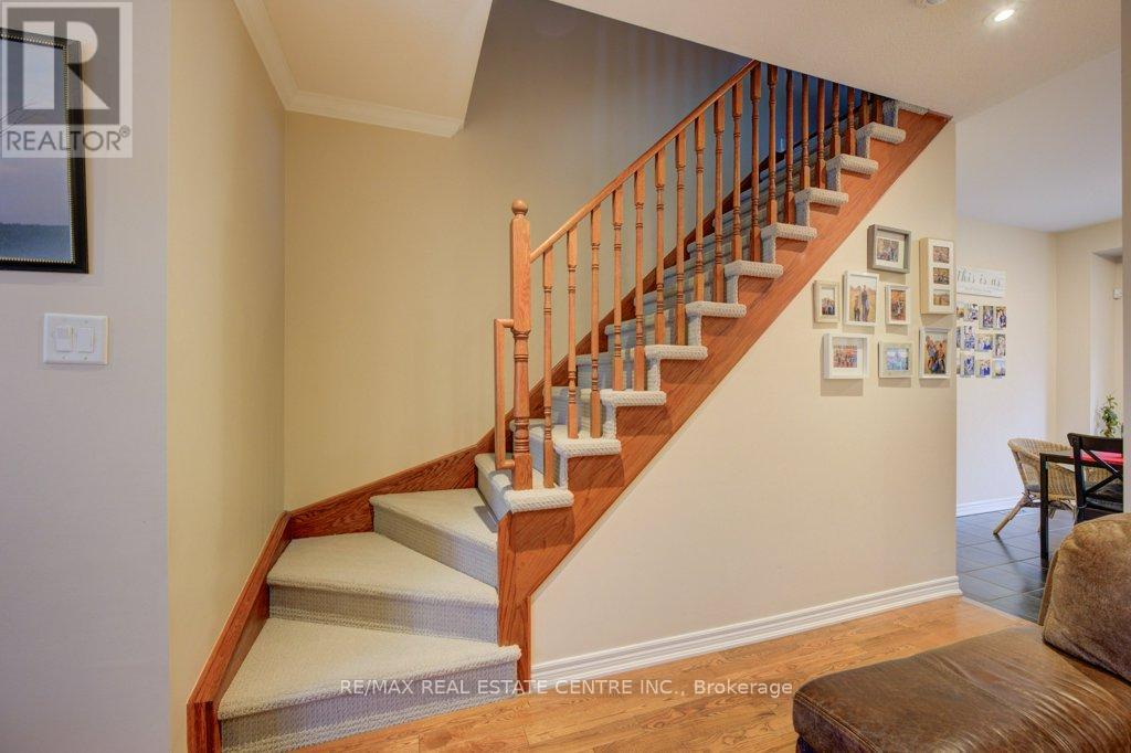 28 Glendarling Crescent, Hamilton (Winona Park), Ontario  L8E 0A9 - Photo 13 - X13705162