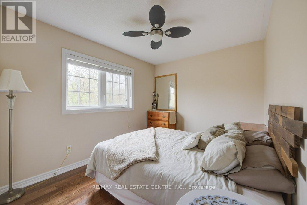 28 Glendarling Crescent, Hamilton (Winona Park), Ontario  L8E 0A9 - Photo 14 - X13705162