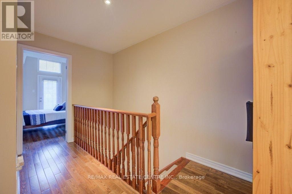 28 Glendarling Crescent, Hamilton (Winona Park), Ontario  L8E 0A9 - Photo 16 - X13705162