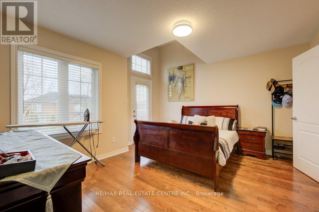 28 Glendarling Crescent, Hamilton (Winona Park), Ontario  L8E 0A9 - Photo 18 - X13705162