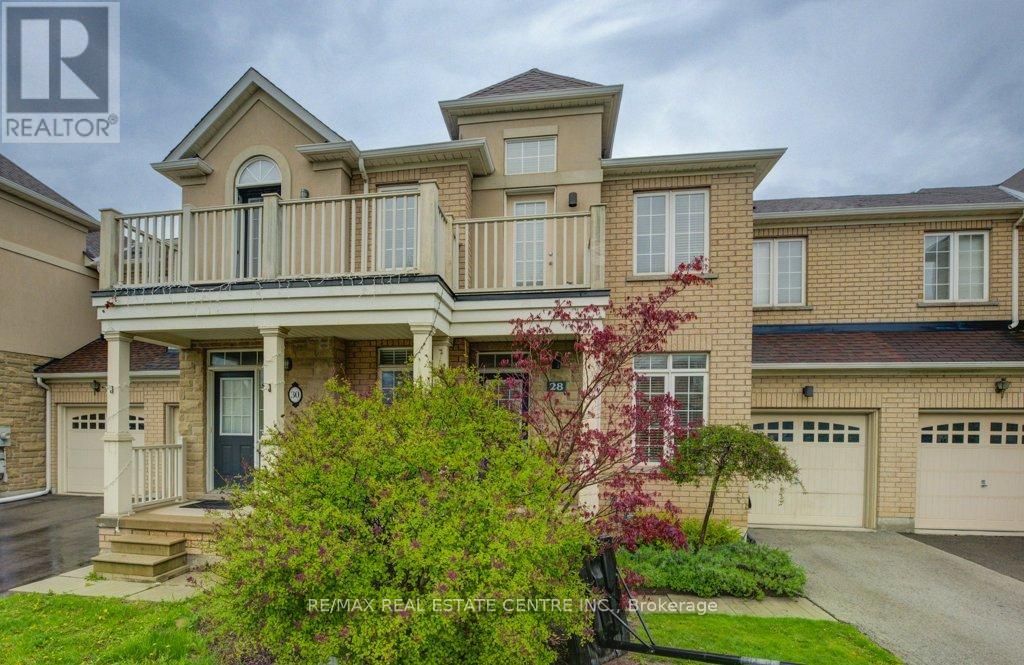 28 Glendarling Crescent, Hamilton (Winona Park), Ontario  L8E 0A9 - Photo 2 - X13705162