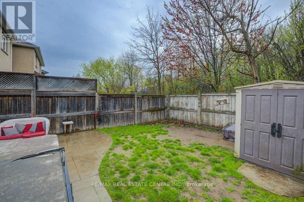 28 Glendarling Crescent, Hamilton (Winona Park), Ontario  L8E 0A9 - Photo 27 - X13705162