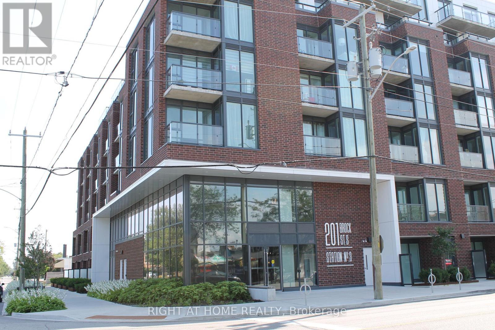211 - 201 BROCK STREET S, Whitby, Ontario