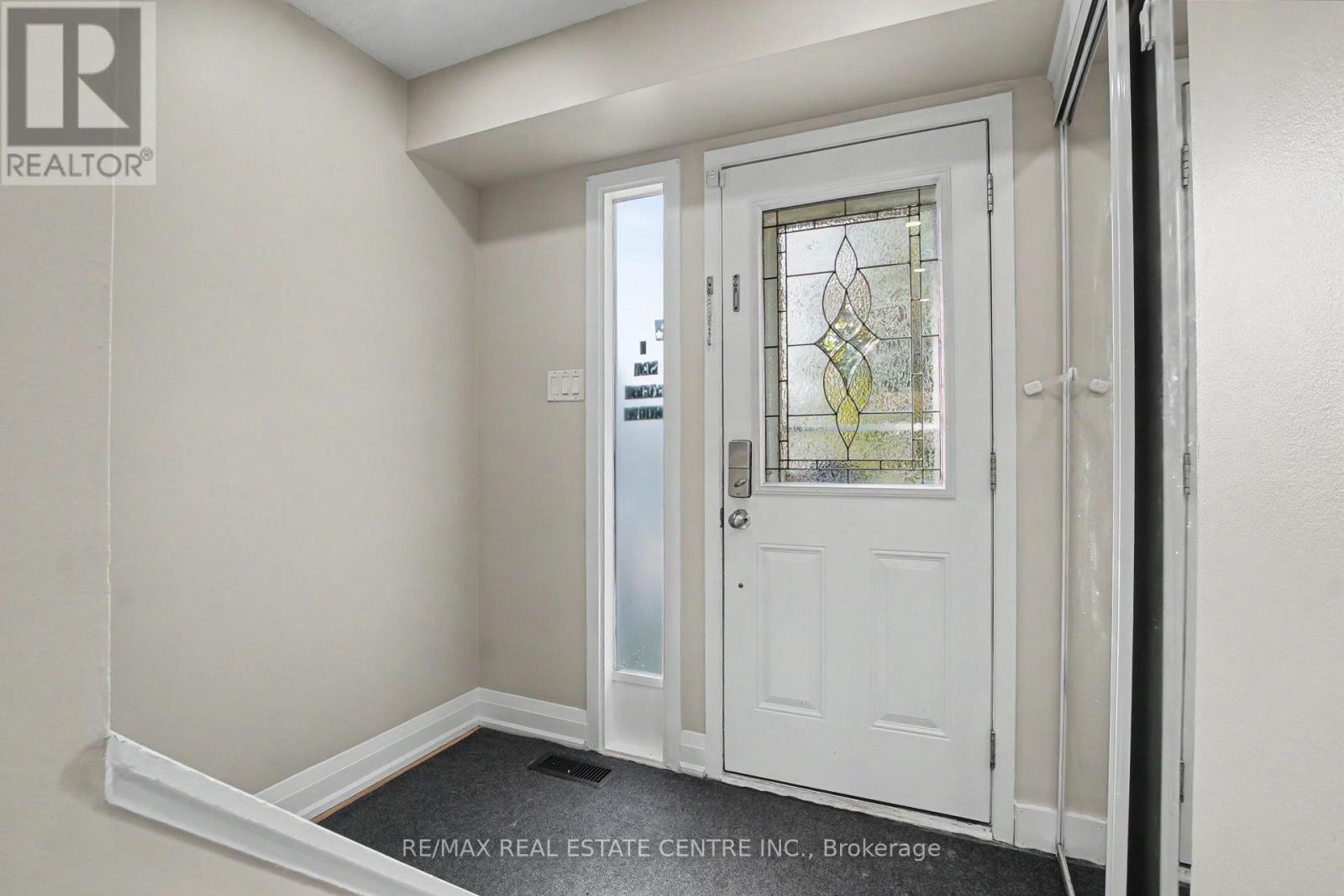 4 Seaforth Court, London East, Ontario  N5V 3L1 - Photo 4 - X13705192