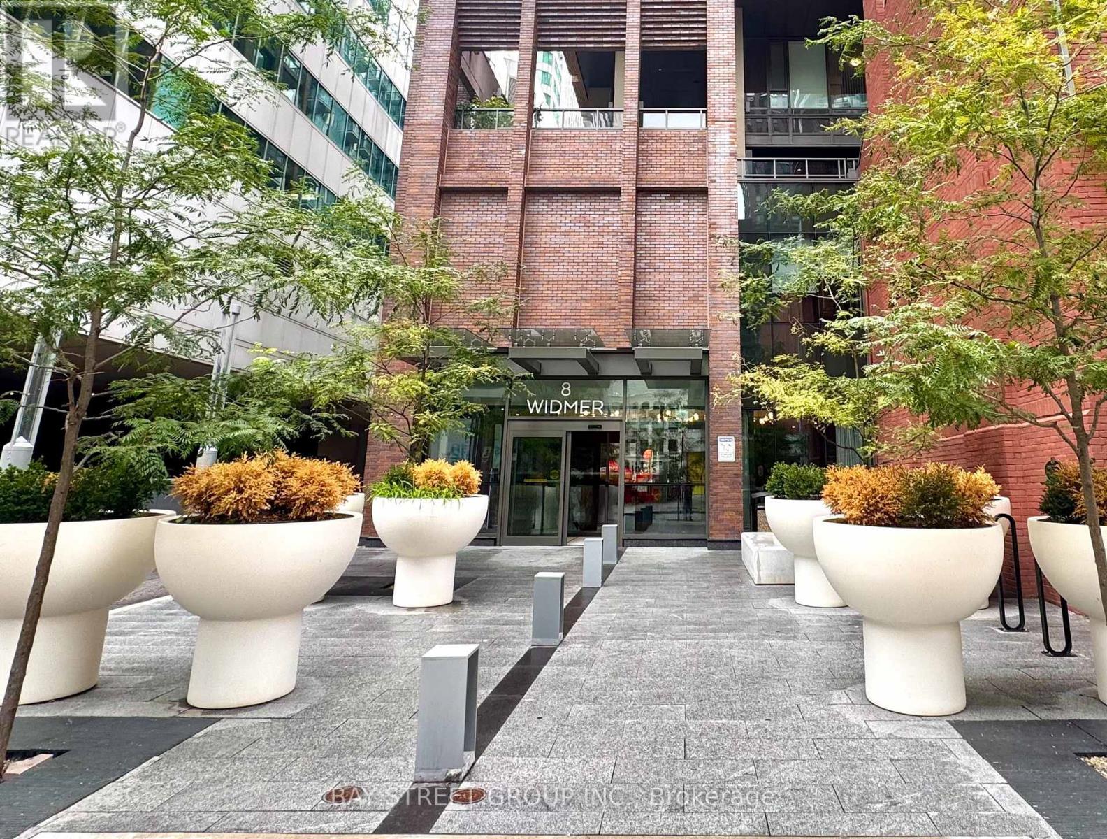 3015 - 8 Widmer Street, Toronto, Ontario  M5V 2E7 - Photo 2 - C13705194