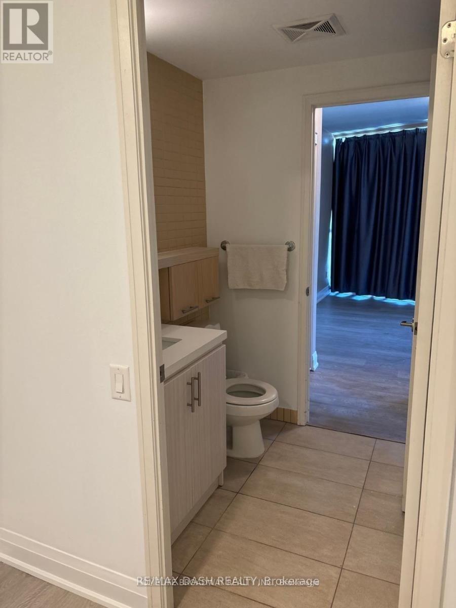 1904 - 21 Carlton Street, Toronto, Ontario  M5B 1L3 - Photo 12 - C13705202