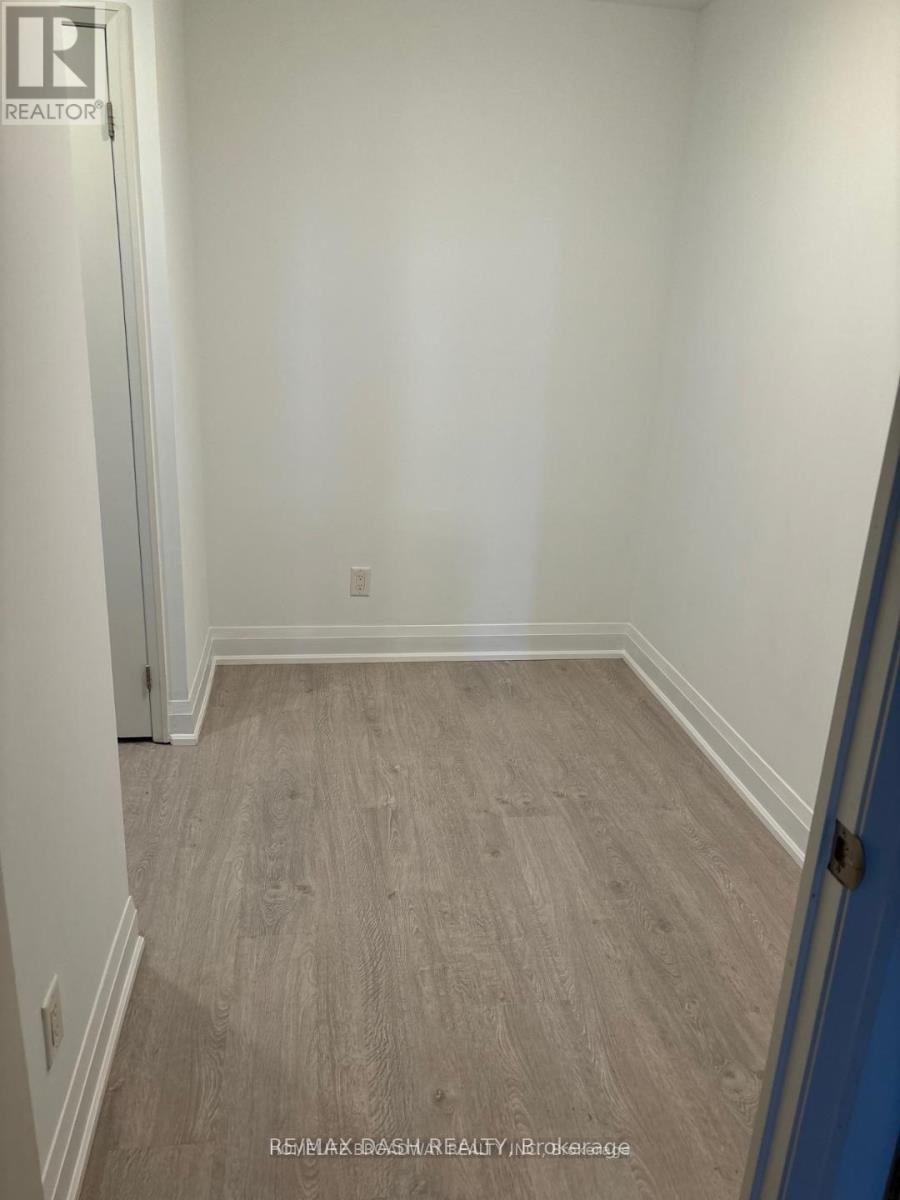 1904 - 21 Carlton Street, Toronto, Ontario  M5B 1L3 - Photo 8 - C13705202
