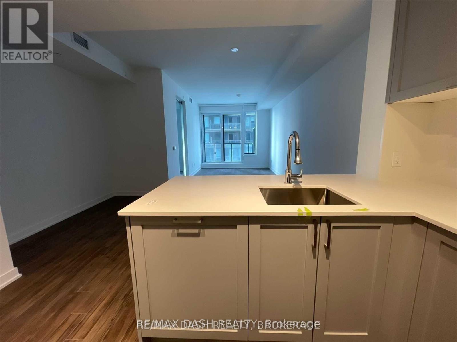 1712 - 1926 Lake Shore Boulevard W, Toronto, Ontario  M6S 1A1 - Photo 19 - W13705208