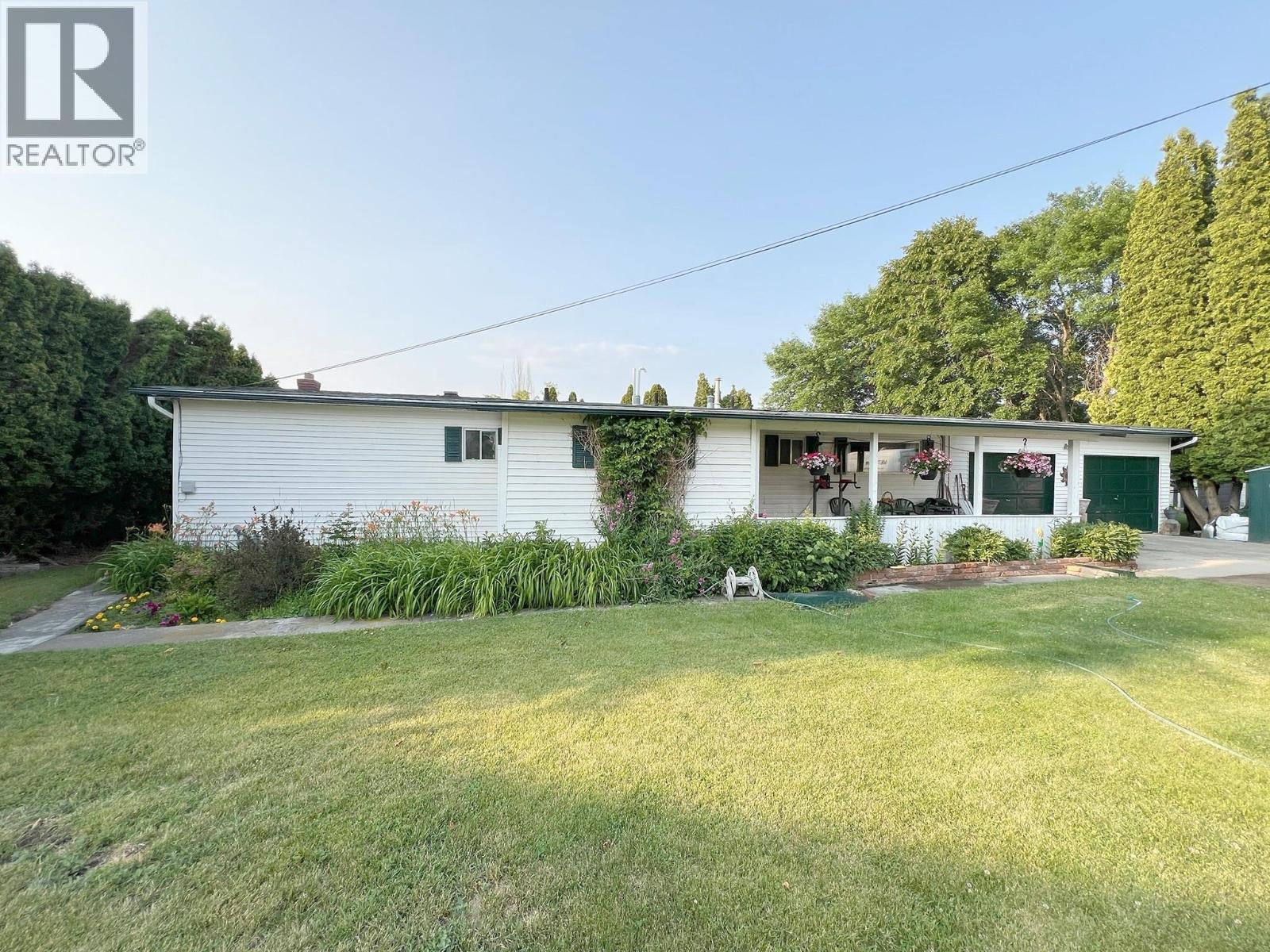 6288 Meadowland Crescent N, Kamloops, British Columbia  V2C 5C2 - Photo 3 - 10383538