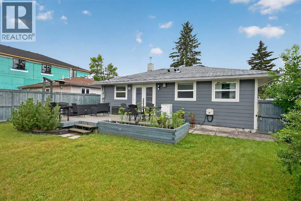 6324 Bowmont Crescent NW, Calgary, Alberta  T3B 2H4 - Photo 23 - A2334386