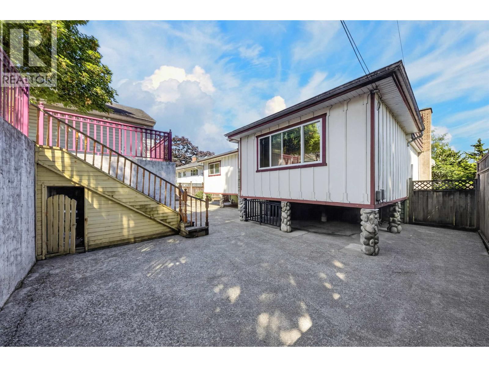4116 Gilpin Crescent, Burnaby, British Columbia  V5G 2K2 - Photo 11 - R3157838