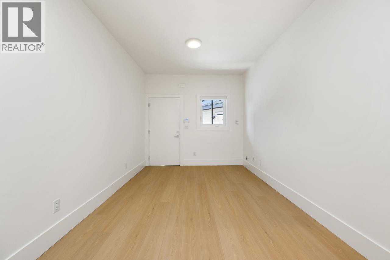 1 6139 Ashworth Avenue, Burnaby, British Columbia  V5E 3T8 - Photo 30 - R3132044