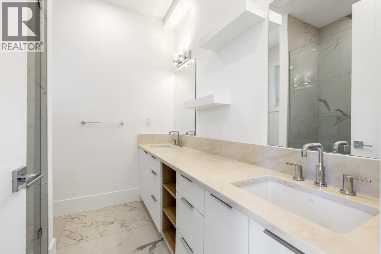 1 6139 Ashworth Avenue, Burnaby, British Columbia  V5E 3T8 - Photo 16 - R3132044