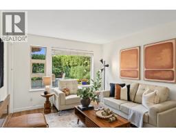 210 1677 LLOYD AVENUE, North Vancouver, British Columbia