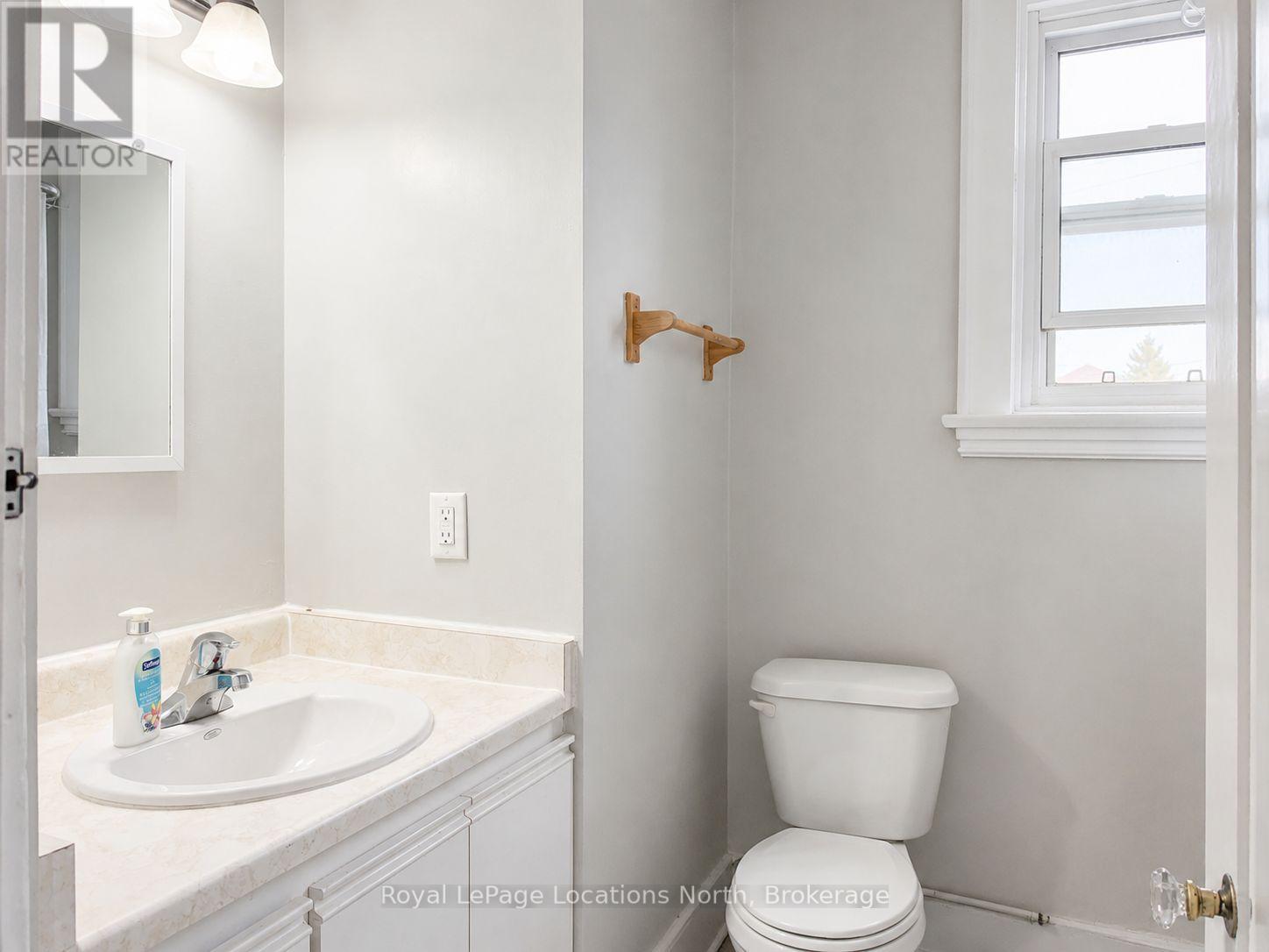 675 Stewart Street, Peterborough (Town Ward 3), Ontario  K9H 4C5 - Photo 17 - X13705244