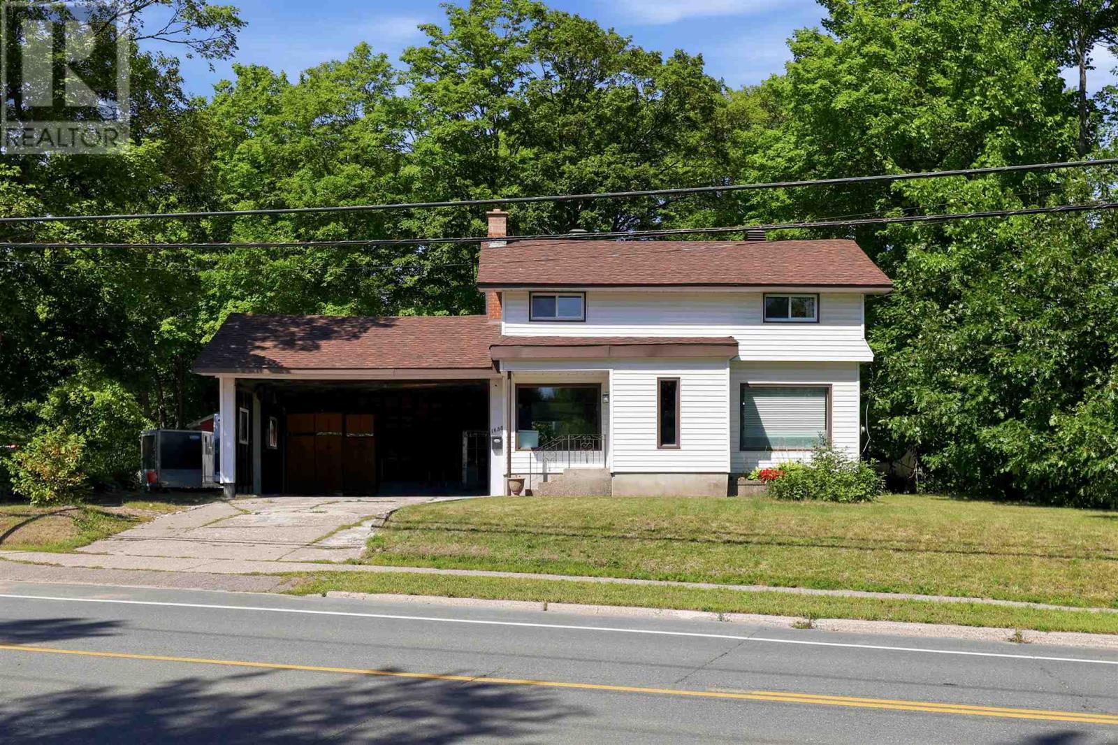 1638 Queen Street E, Sault Ste. Marie, Ontario