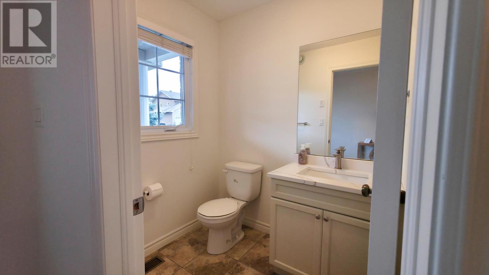 96 Ruscio Cres, Sault Ste. Marie, Ontario  P6A 6H5 - Photo 13 - SM262210
