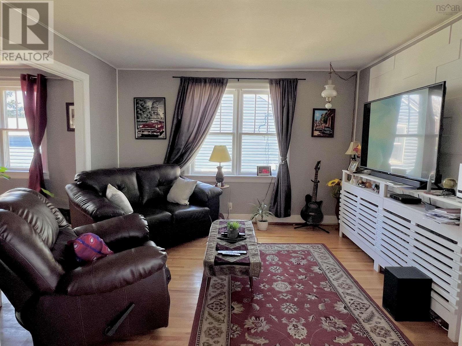166 North Foord Street, Stellarton, Nova Scotia  B0K 1S0 - Photo 8 - 202609767