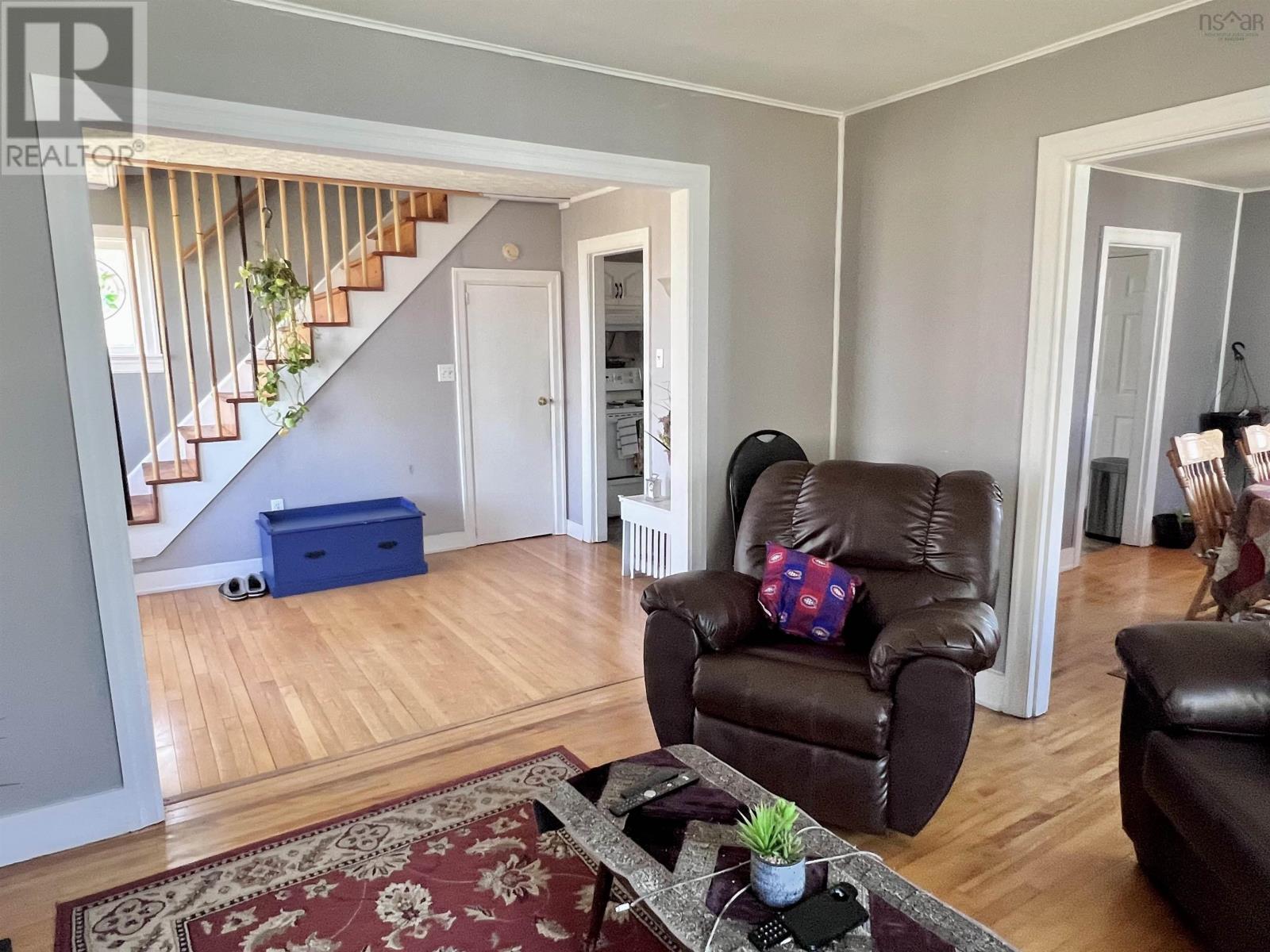 166 North Foord Street, Stellarton, Nova Scotia  B0K 1S0 - Photo 9 - 202609767