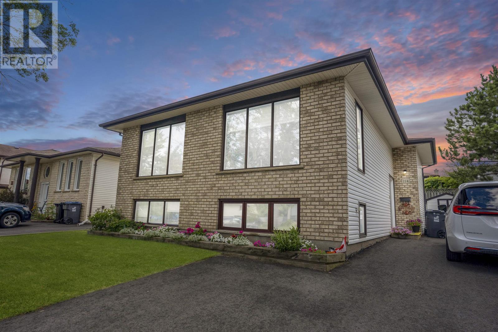 224 London DR, Thunder Bay, Ontario