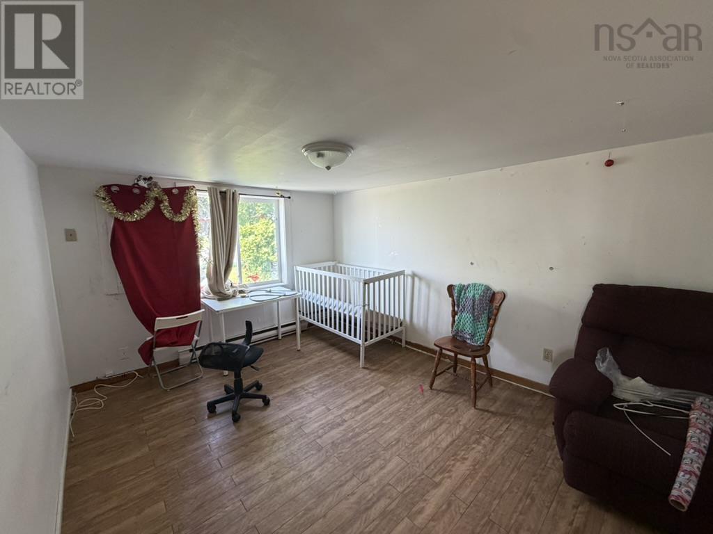 358 Douglas Avenue, Glace Bay, Nova Scotia  B1A 1E1 - Photo 9 - 202619865