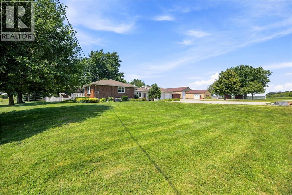 2694 ROKEBY LINE Moore Township Ontario Canada N0N1M0 3