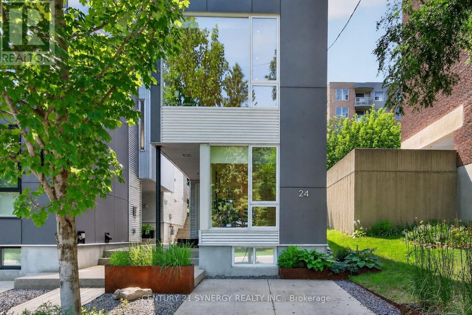 24 Stonehurst Avenue, Ottawa, Ontario  K1Y 1R4 - Photo 2 - X13586988