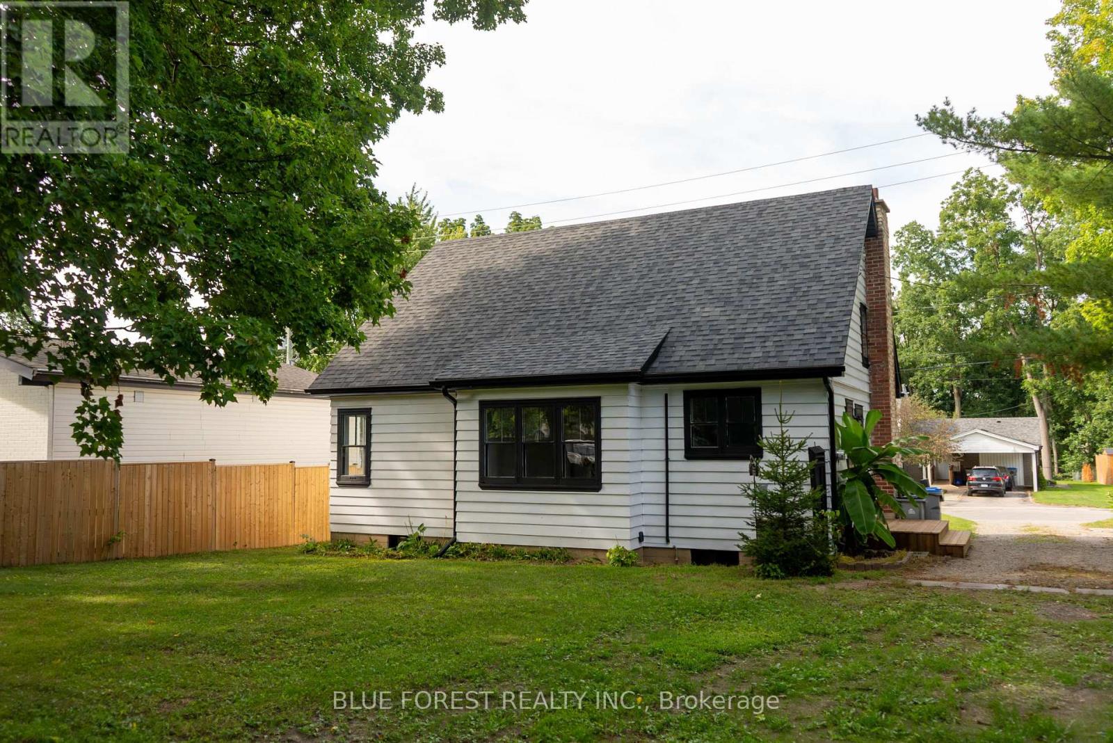 280 Saulsbury Street, Strathroy-Caradoc, Ontario  N7G 2B2 - Photo 6 - X13705262