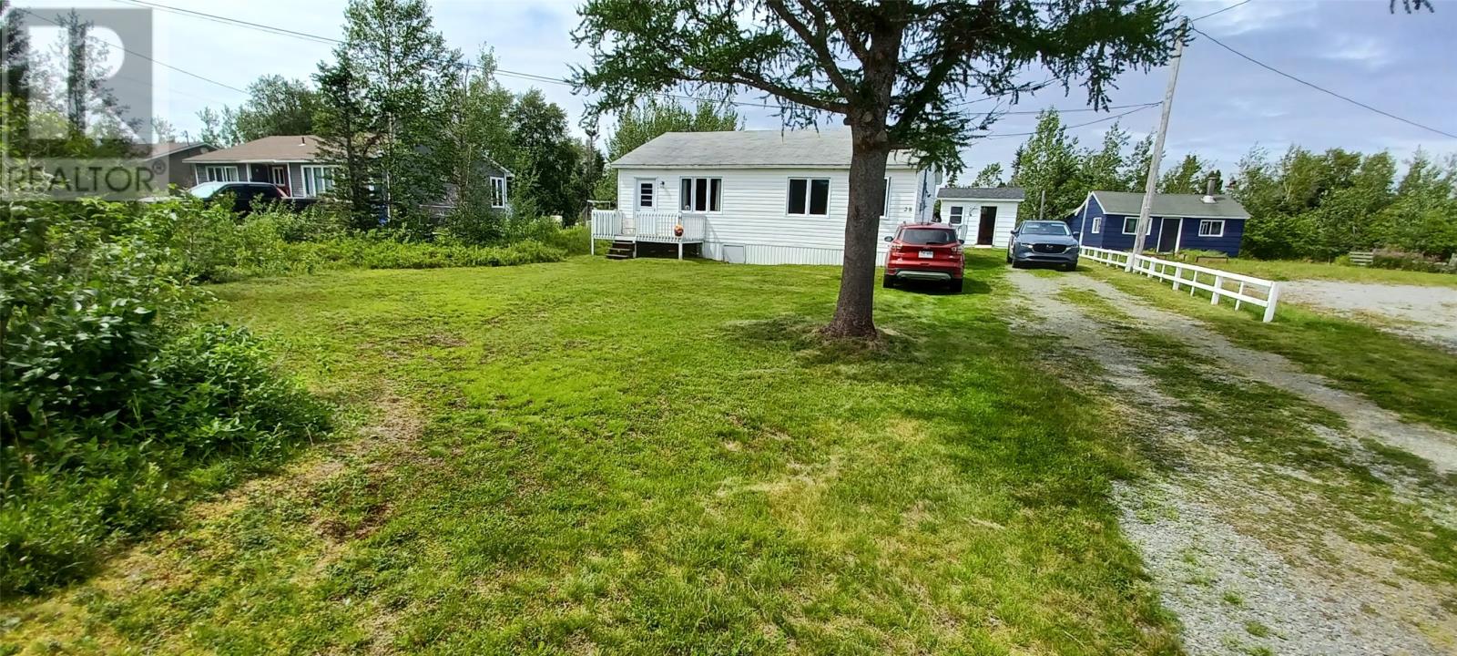 28 Riverside Road W, Glovertown, Newfoundland & Labrador  A0G 2M0 - Photo 2 - 1302221